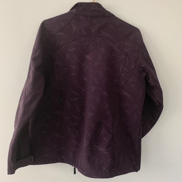 Windbreaker - Picture 2 of 3